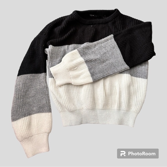 SHEIN knit top. Size m - Picture 1 of 5